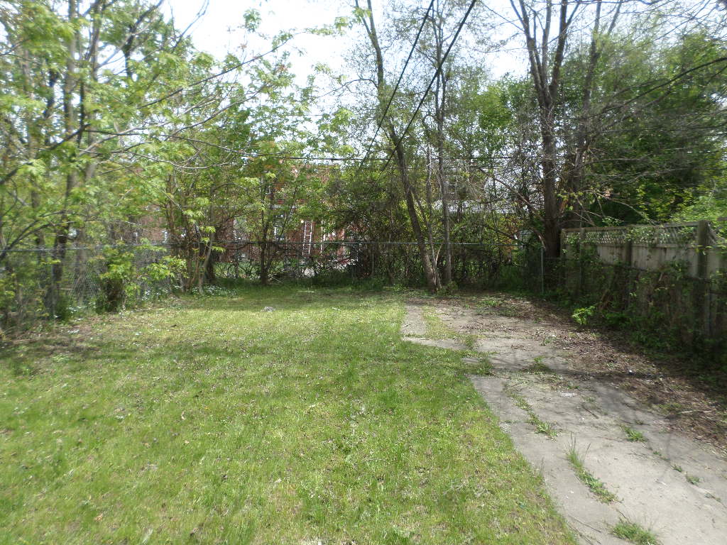 15850 Littlefield StDetroit, MI, 48227Wayne County
