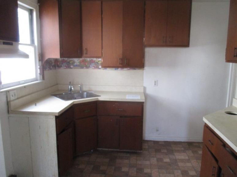7814 St Marys StDetroit, MI, 48228Wayne County
