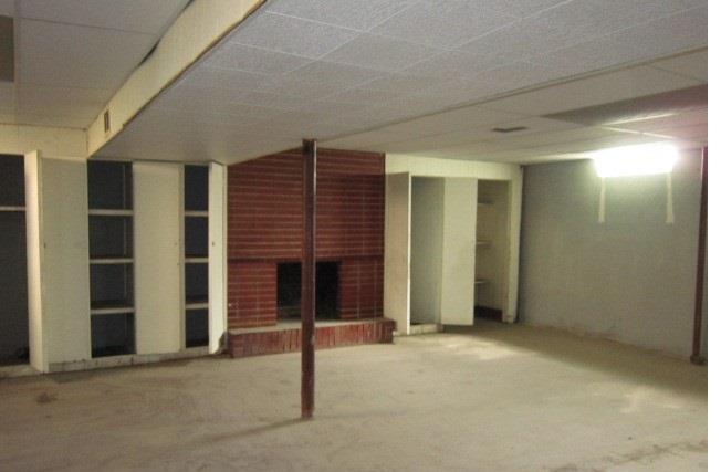 19361 Oakfield StDetroit, MI, 48235Wayne County