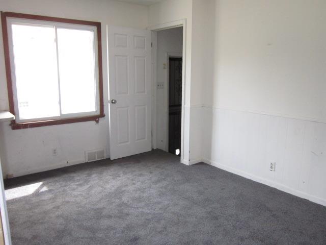 19361 Oakfield StDetroit, MI, 48235Wayne County