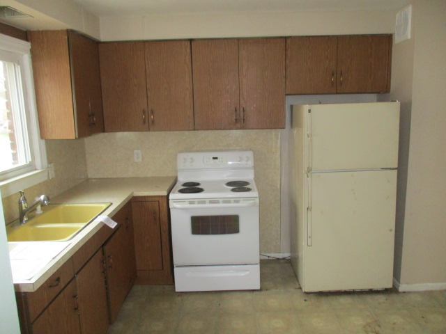 26340 KennethRedford, MI, 48239Wayne County