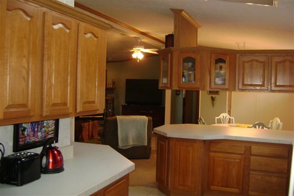 Rochester Estates 180 Marais Ct. W.Rochester Hills, MI 48307