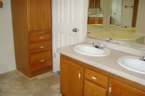 Rochester Estates 293 MarquetteRochester Hills, MI 48307