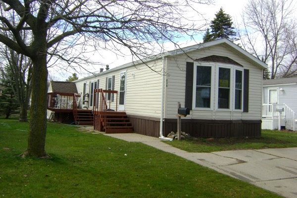 Rochester Estates 624 LaffertyRochester Hills, MI 48307