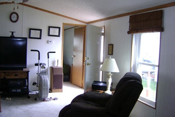 Rochester Estates 624 LaffertyRochester Hills, MI 48307