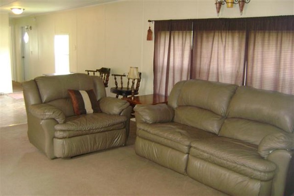 Rochester Estates 421 FauteuxRochester Hills, MI 48307