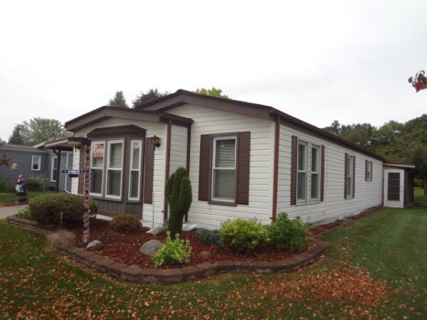 Avon on the Lake2649 ChickadeeRochester Hills, MI 48309