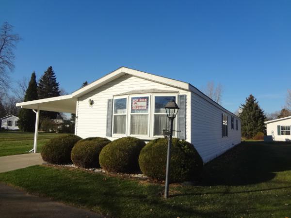 Avon on the Lake415 FlamingoRochester Hills, MI 48309