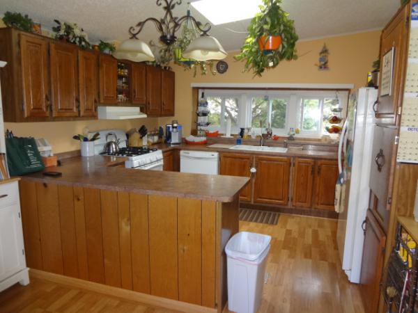 Avon on the Lake2726 SkylarkRochester Hills, MI 48309