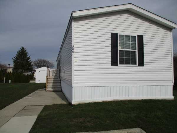 Rudgate Manor 5061 Kenway Ct NSterling Heights, MI 48310
