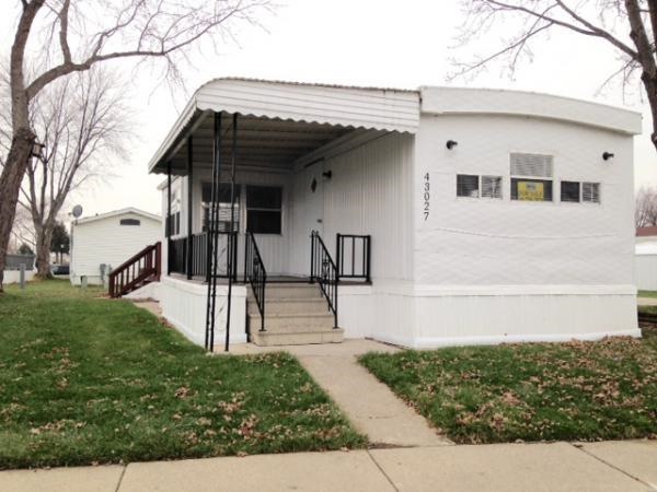 Sterling Estates 43027 Bonaparte, #157Sterling Heights, MI 48314