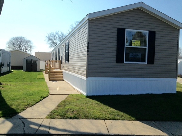 Sterling Estates 43081 Charlemagne, #471Sterling Heights, MI 48314