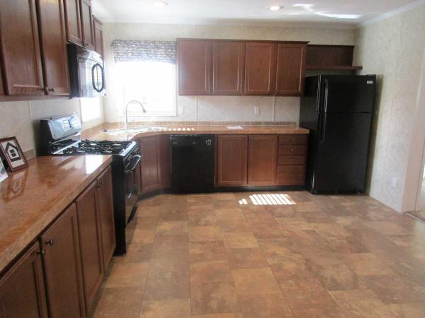 Shelby Forest Mobile Home Park 49802 Berkshire Dr. SF514Shelby Township, MI 48315