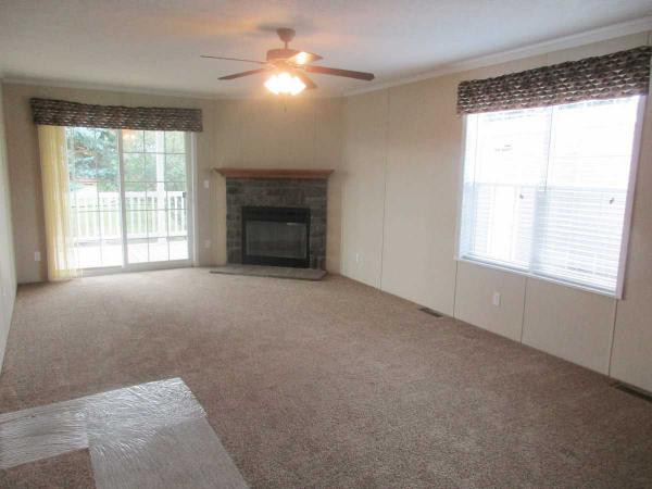 Shelby Forest Mobile Home Park 14546 Keswick Dr. SF554Shelby Township, MI 48315