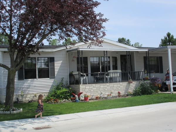 Shelby Forest Mobile Home Park 50047 Chelmsford Ct. SF268Shelby Township, MI 48315