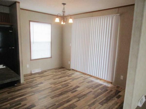 Shelby Forest Mobile Home Park 14476 Tyngsboro Ct. SF575Shelby Township, MI 48315