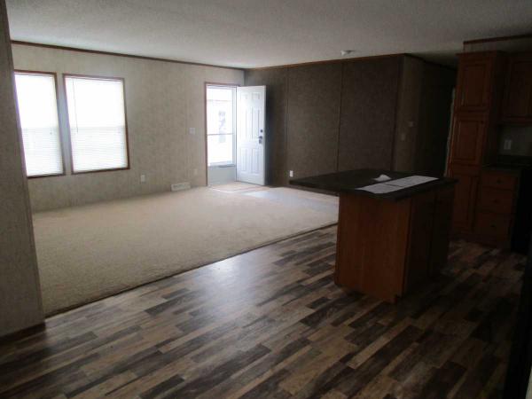 Shelby Forest Mobile Home Park 14476 Tyngsboro Ct. SF575Shelby Township, MI 48315