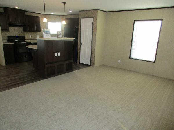 Shelby Forest Mobile Home Park 14451 Tyngsboro Ct. SF585Shelby Township, MI 48315