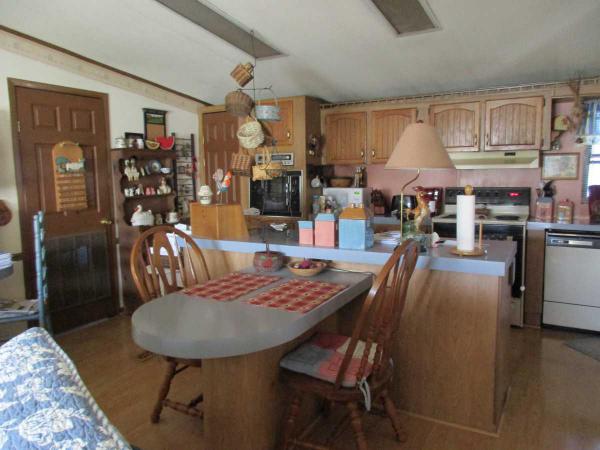 Shelby Forest Mobile Home Park 50053 Westcliffe SF#281Shelby Township, MI 48315