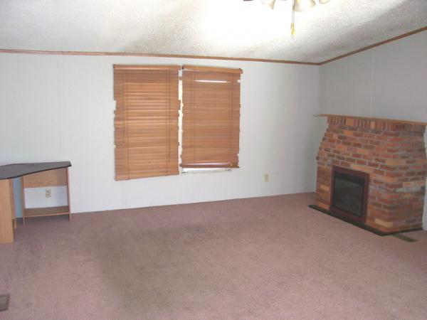 Shelby West 49663 Wintergreen Dr. #391Shelby Township, MI 48315