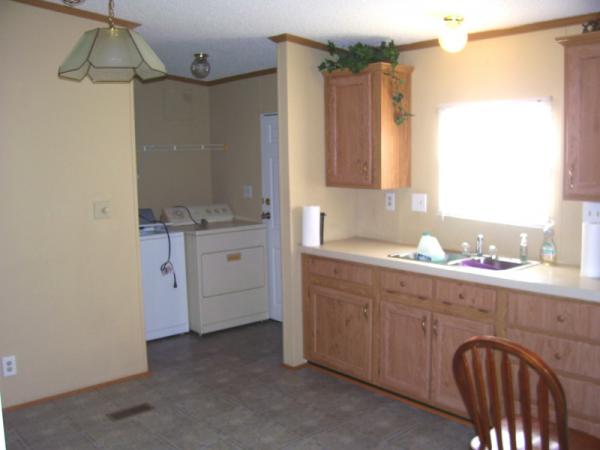 Shelby West 49496 Wintergreen Dr. #345Shelby Township, MI 48315