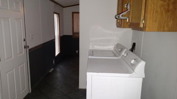 Shelby Forest Mobile Home Park 49680 Trafalgar Ct. SF357Shelby Township, MI 48315