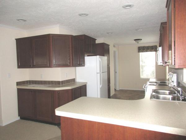 Shelby West 49823 Deer Run Dr. #248Shelby Township, MI 48315