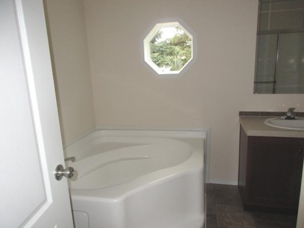 Shelby West 49823 Deer Run Dr. #248Shelby Township, MI 48315