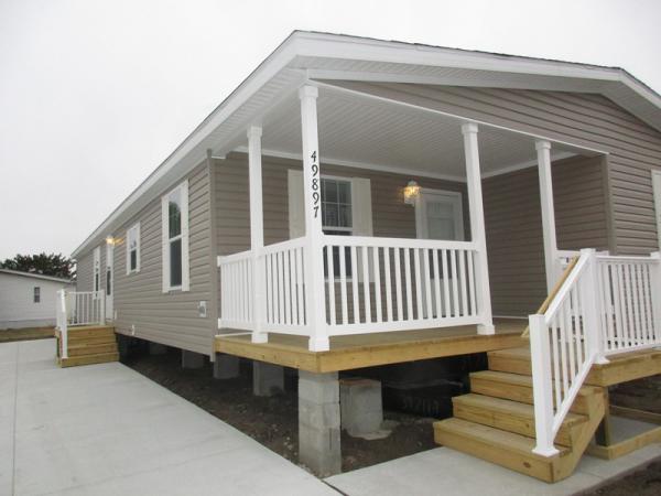 Shelby West 49897 Deer Run Dr. #241Shelby Township, MI 48315