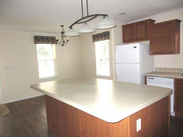 Shelby West 49897 Deer Run Dr. #241Shelby Township, MI 48315