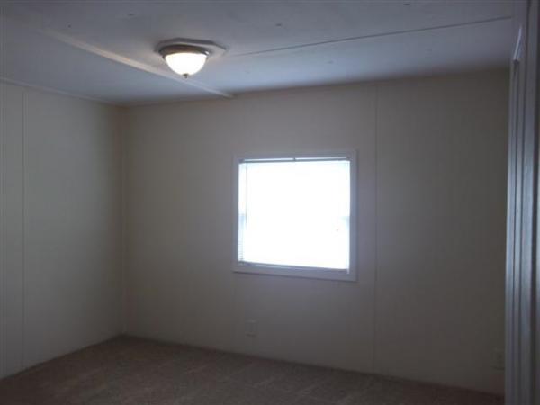 Clarkston Lakes 3865 AppleClarkston, MI 48348