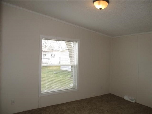 Clarkston Lakes 4455 DogwoodClarkston, MI 48348