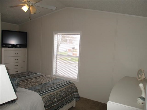 Clarkston Lakes 4518 Ivy CourtClarkston, MI 48348