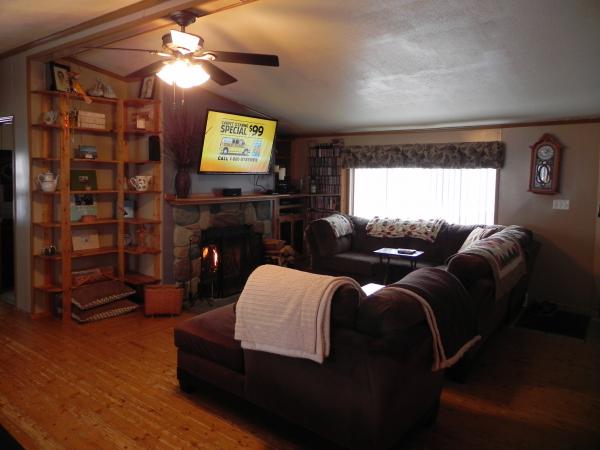 Springrove 17174 Louise DrDavisburg, MI 48350