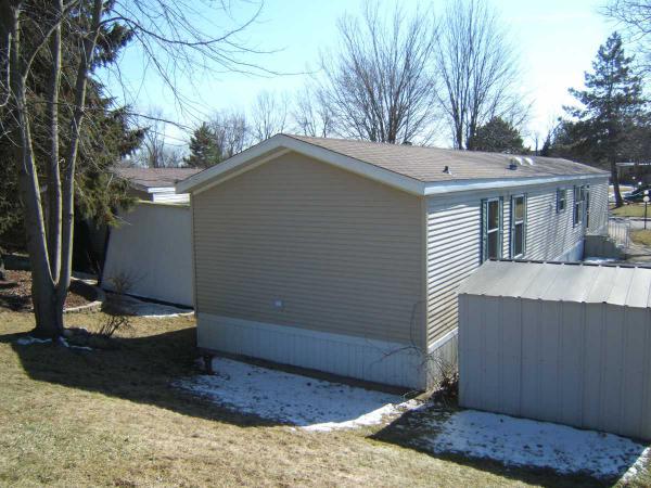 Woodlands Estates 526 Maple Ln.Oakland, MI 48363