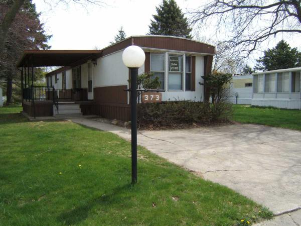 Woodlands Estates 373 Woodland DrOakland, MI 48363