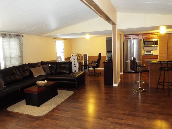 Novi Meadows 26219 LouisianaNovi, MI 48374