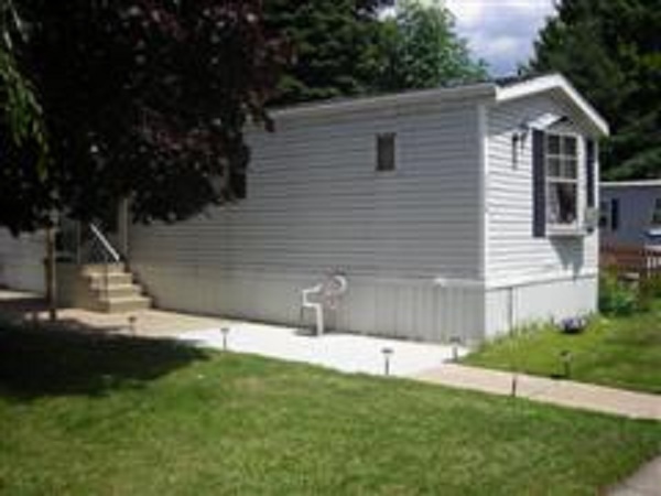 Highland Hills 40026 JeffersonNovi, MI 48375
