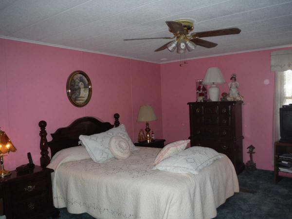 Highland Hills 40240 WashingtonNovi, MI 48375