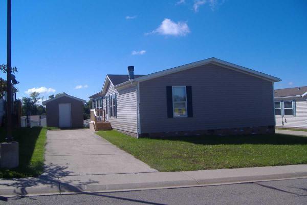 Ridgewood 3524 Emerald Park Dr. Lot # 290Milford, MI 48380
