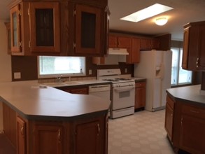 Meadow Lake 3622 Silver LeafWhite Lake, MI 48383