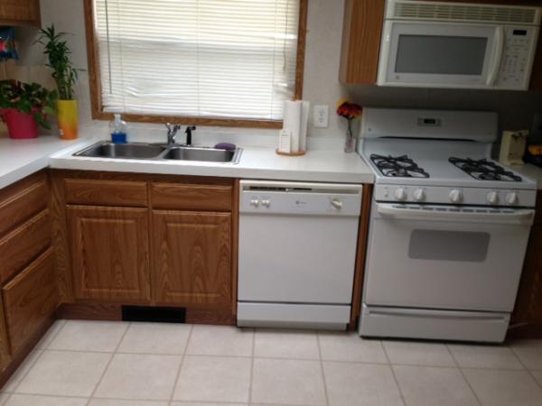 Stratford Villa 2552 Bell CourtWixom, MI 48393