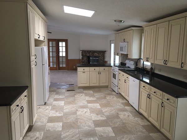 Commerce Meadows 506 Laurel Ct.Wixom, MI 48393