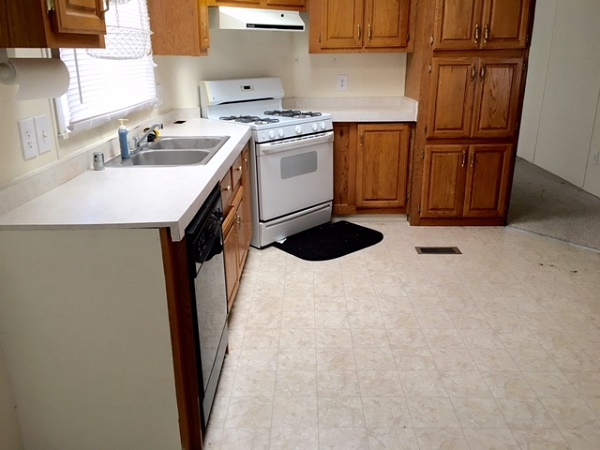 Stratford Villa 2212 EvergreenWixom, MI 48393