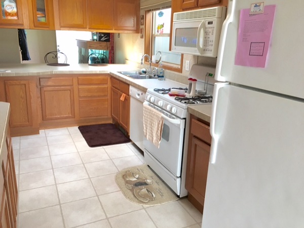 Stratford Villa 2256 GageWixom, MI 48393