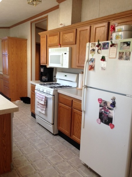 Stratford Villa 2278 KingWixom, MI 48393
