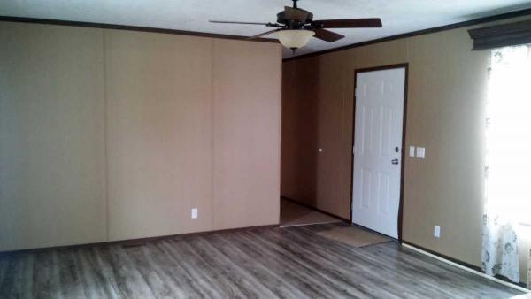 Grand Blanc Crossing 312 Fox Chase BlvdGrand Blanc, MI 48439