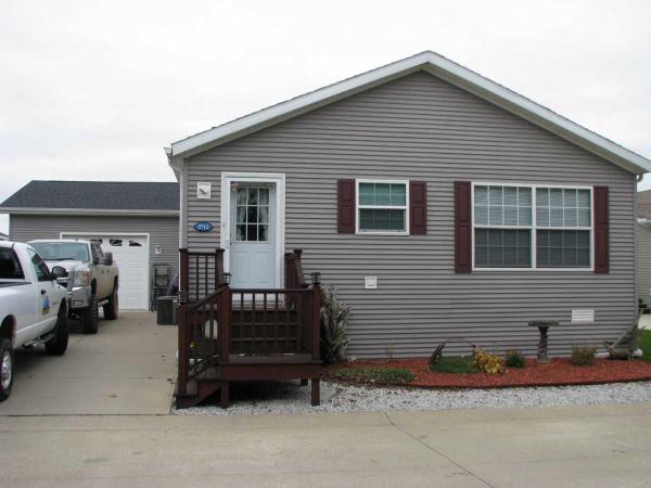 Pine Lakes Mobile Home Park 2712 Pensicola CourtLapeer, MI 48446