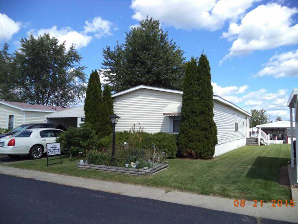 Highlands Estates409 MelroseMount Morris, MI 48458