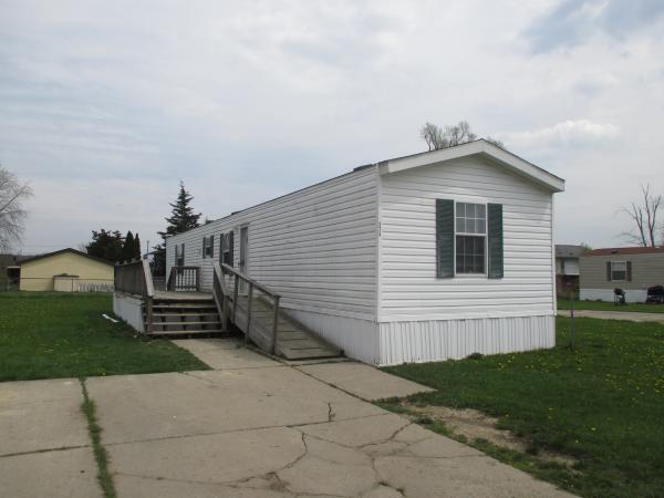 South Creek MHP 375 Strawberry RidgeMount Morris, MI 48458